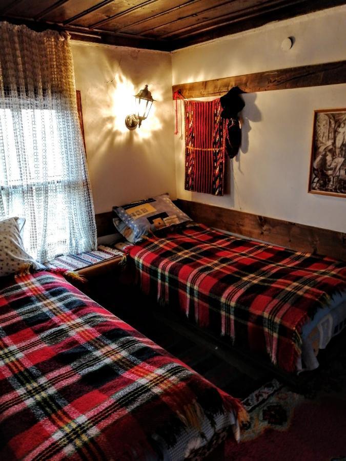 Къщата На Художника Hotel Zheravna Buitenkant foto