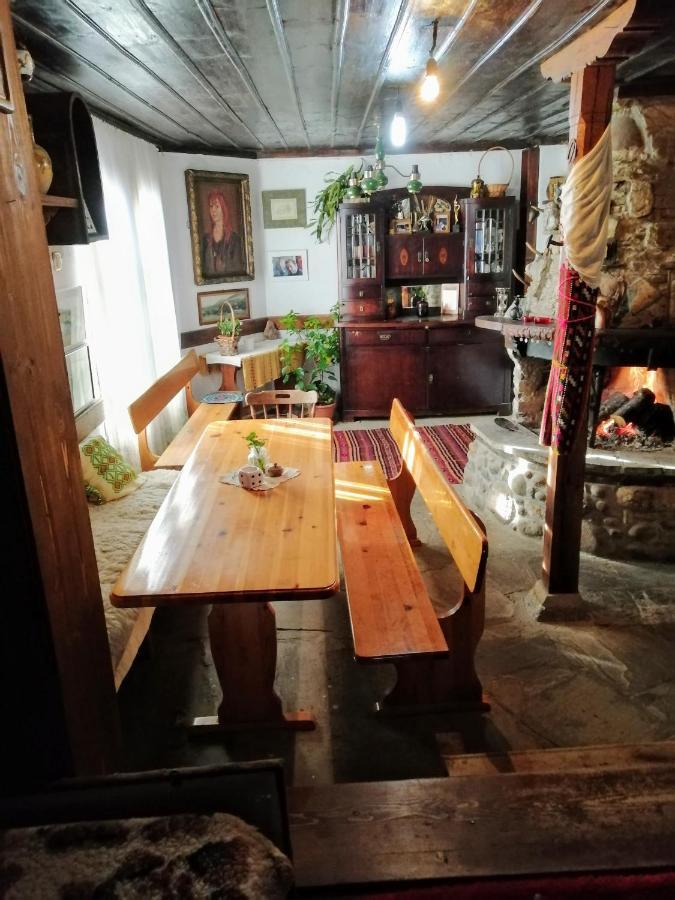 Къщата На Художника Hotel Zheravna Buitenkant foto