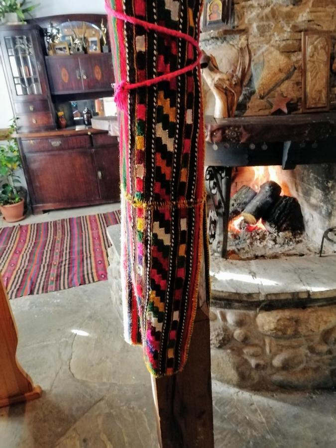 Къщата На Художника Hotel Zheravna Buitenkant foto